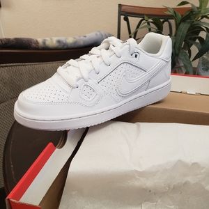 Nike Son of force